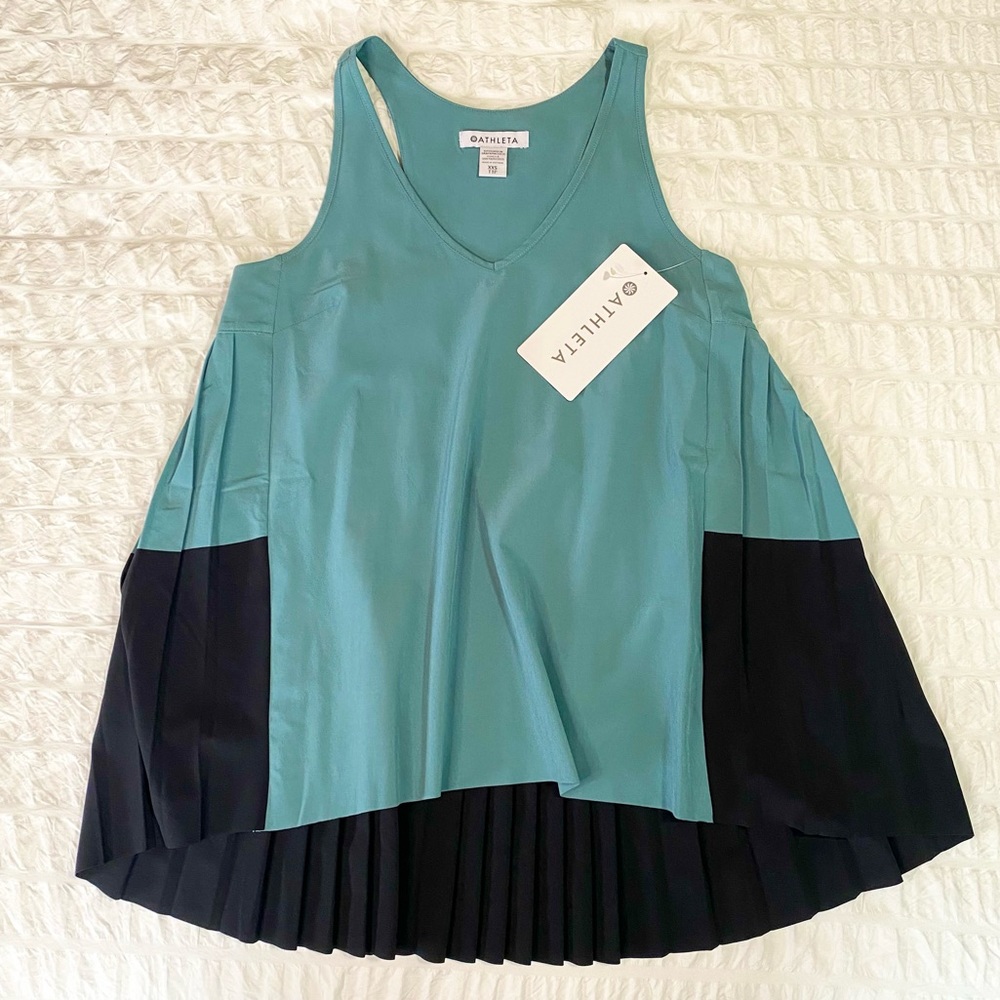 NWT ATHLETA Swing Forward Pleated Tank